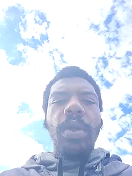 Snapshot of MrBigDickShow chatting on October 2025 07:23:01 PM MrBigDickShow online show from October 2025 07:23:01 PM