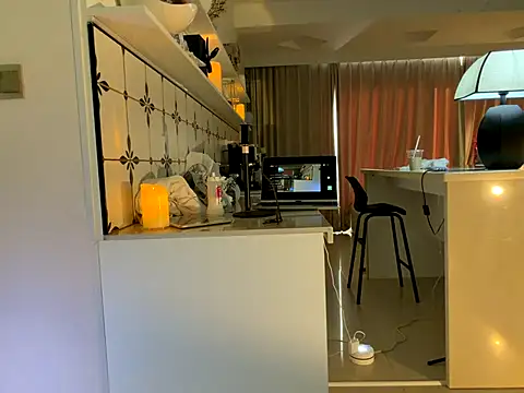 Snapshot of xiaowan_x chatting on October 2025 07:48:01 AM xiaowan x online show from October 2025 07:48:01 AM