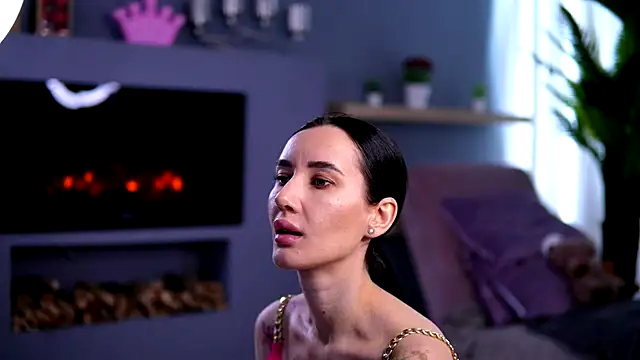 SerenaVelour online show from December 2025 09:08:01 PM