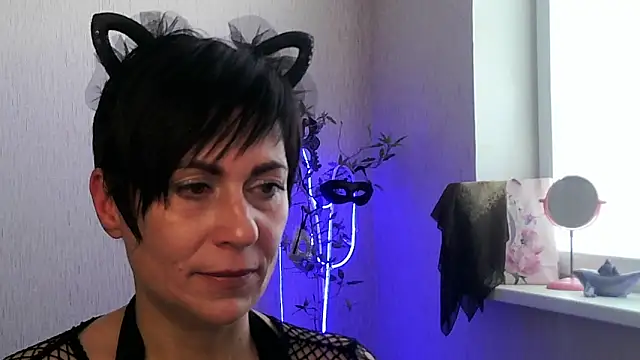 Ashley Brookss online show from November 2025 11:18:02 AM