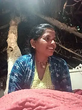 Mohni cute online show from December 2025 01:33:01 AM