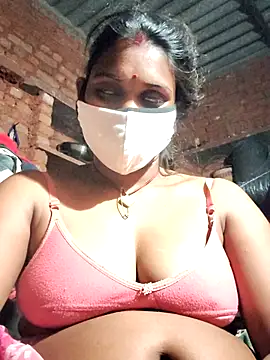 Katrina kaif143 online show from November 2025 03:13:02 PM