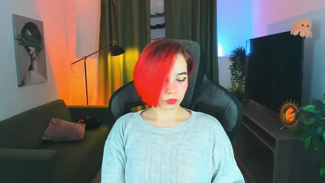 Snapshot of MarcelineChi chatting on November 2025 06:03:01 AM MarcelineChi online show from November 2025 06:03:01 AM