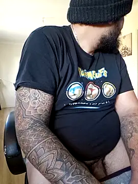 Snapshot of barbuesoum44 chatting on October 2025 03:18:01 PM barbuesoum44 online show from October 2025 03:18:01 PM