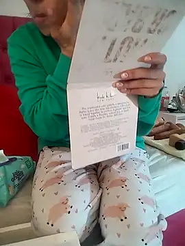 Snapshot of Valentina_Squirt- chatting on November 2025 09:11:01 AM Valentina Squirt- online show from November 2025 09:11:01 AM