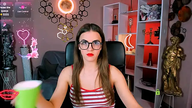 lina fox12 online show from October 2025 12:39:02 PM