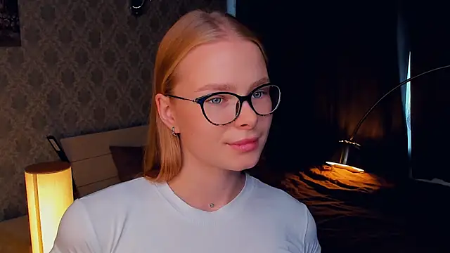 LibbyVenzeio online show from October 2025 07:07:02 AM