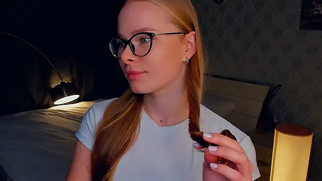 LibbyVenzeio online show from October 2025 07:20:02 AM