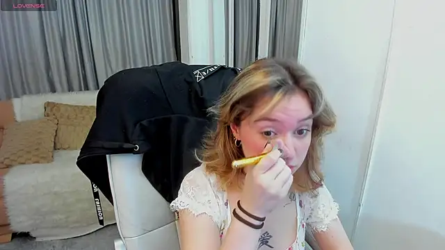 Snapshot of Lucia_Copper chatting on December 2025 11:59:01 AM Lucia Copper online show from December 2025 11:59:01 AM