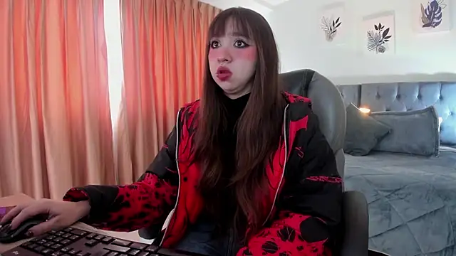 Scarlett  Cooper   online show from February 2026 01:34:01 PM