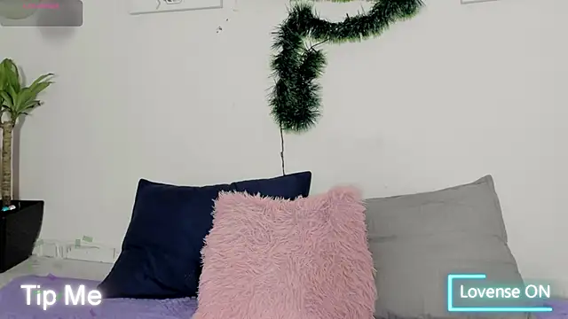 Snapshot of Ainoa_Pink chatting on December 2025 12:32:02 PM Ainoa Pink online show from December 2025 12:32:02 PM