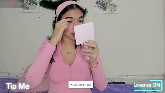 Snapshot of Ainoa_Pink chatting on December 2025 12:36:02 PM Ainoa Pink online show from December 2025 12:36:02 PM