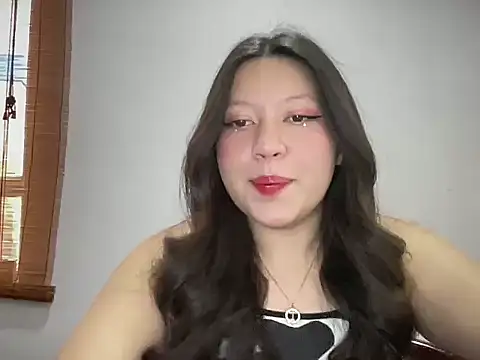 Rachel James   online show from November 2025 05:44:01 PM