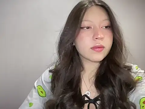 Rachel James   online show from November 2025 03:52:01 AM