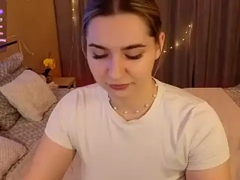 cutieblush online show from November 2025 06:32:01 PM