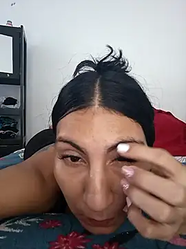 Snapshot of Lucyfoox chatting on October 2025 03:43:01 PM Lucyfoox online show from October 2025 03:43:01 PM