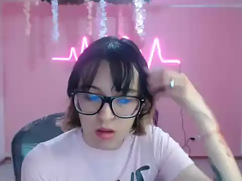 cristal hills 19 online show from November 2025 02:35:01 PM