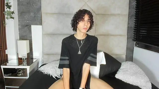 Scaarlett 22  online show from January 2026 08:14:02 PM