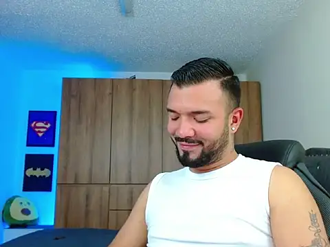 mathewv  online show from November 2025 06:45:02 AM