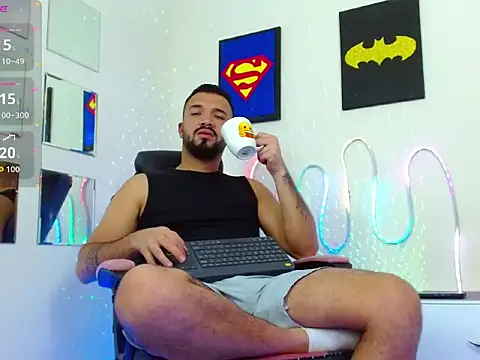 mathewv  online show from December 2025 03:00:02 AM