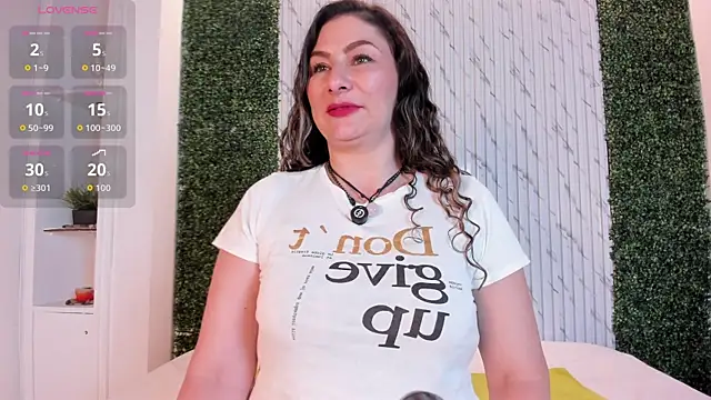 VenusCooper online show from April 2026 01:42:02 AM