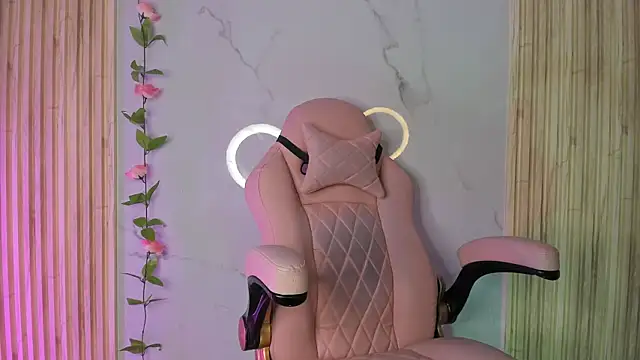 Snapshot of cloemorningstar chatting on November 2025 03:22:01 PM cloemorningstar online show from November 2025 03:22:01 PM