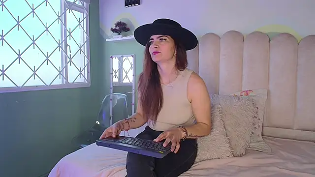 BiancaLuxx  online show from March 2026 12:51:02 PM