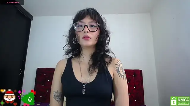 Snapshot of Lia_Carter_ chatting on December 2025 07:19:02 PM Lia Carter online show from December 2025 07:19:02 PM