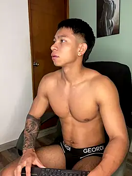 jackson cruz online show from November 2025 07:52:02 AM