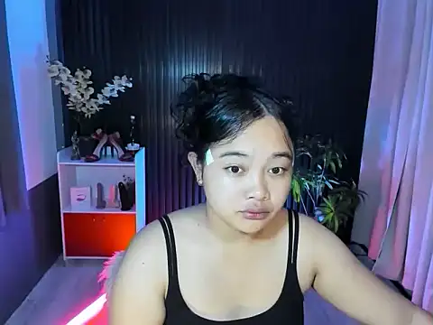 Snapshot of UrFavouriteCravings chatting on October 2025 12:46:02 AM UrFavouriteCravings online show from October 2025 12:46:02 AM