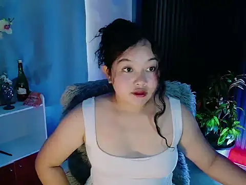 UrFavouriteCravings online show from February 2026 03:15:02 AM