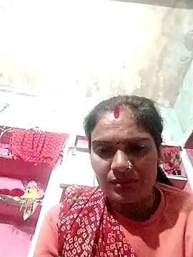 Snapshot of LOVE-VIKA chatting on October 2025 04:42:01 PM LOVE-VIKA online show from October 2025 04:42:01 PM