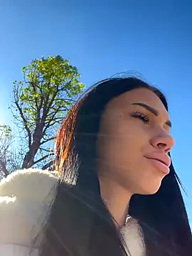 ilariea girl online show from October 2025 02:13:01 PM