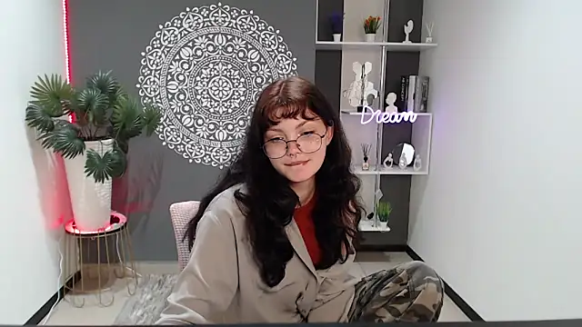 MileyRood online show from October 2025 01:55:02 AM