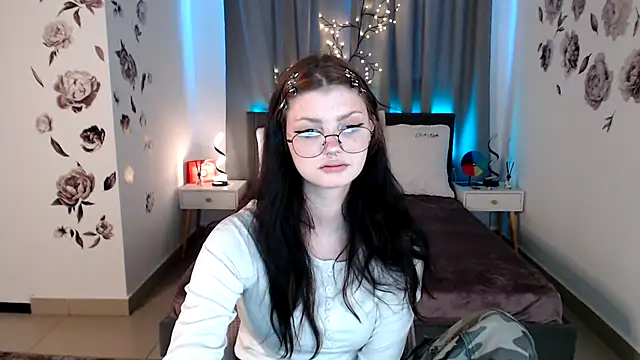 MileyRood online show from November 2025 01:05:02 AM