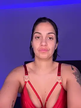 Snapshot of LaPetiteKim chatting on January 2026 08:03:02 PM LaPetiteKim online show from January 2026 08:03:02 PM