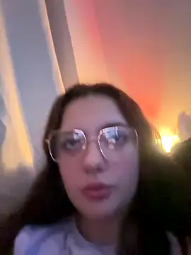 Victoria6989 online show from December 2025 09:53:01 PM