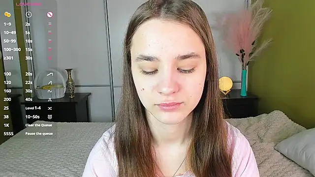 JinnyMcie online show from March 2026 10:04:01 AM