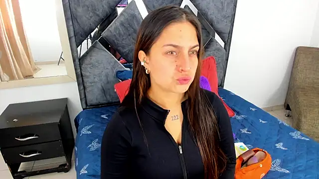 Snapshot of mia_fox4 chatting on November 2025 12:07:01 PM mia fox4 online show from November 2025 12:07:01 PM