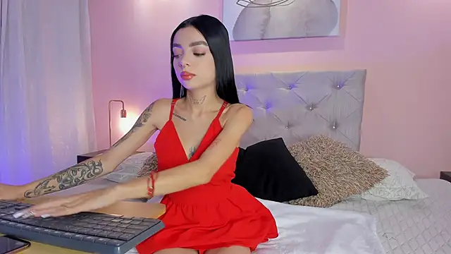 scarlettvelvet  online show from October 2025 12:46:02 PM