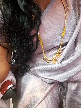 Snapshot of Tamil_Ammani chatting on January 2026 11:07:02 PM Tamil Ammani online show from January 2026 11:07:02 PM