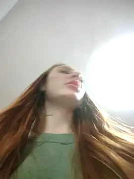 Snapshot of Bennuluspeach_ chatting on December 2025 04:29:01 AM Bennuluspeach online show from December 2025 04:29:01 AM