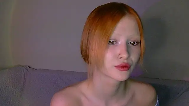 Nyra Thira online show from October 2025 04:20:02 AM