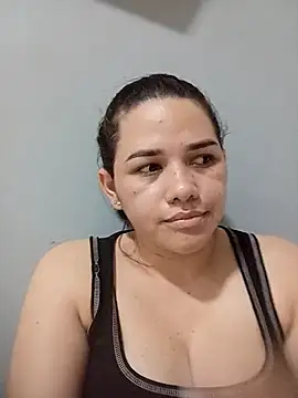 andrea smitth online show from December 2025 01:11:01 AM