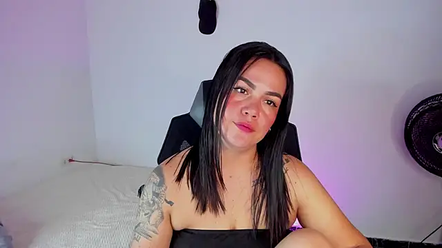 sweet charm  online show from December 2025 02:00:02 PM