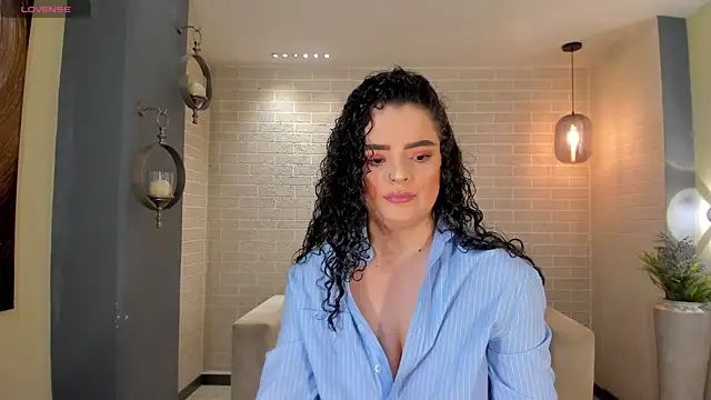 Snapshot of KylieJenkins chatting on November 2025 11:21:02 AM KylieJenkins online show from November 2025 11:21:02 AM