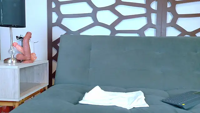 Snapshot of ashley_jonee chatting on December 2025 06:58:01 PM ashley jonee online show from December 2025 06:58:01 PM