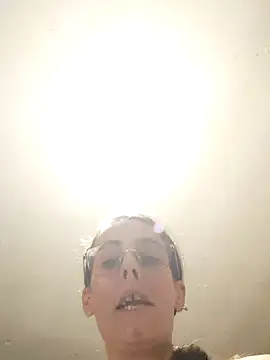 Snapshot of DiosesEdem13 chatting on October 2025 11:16:01 PM DiosesEdem13 online show from October 2025 11:16:01 PM