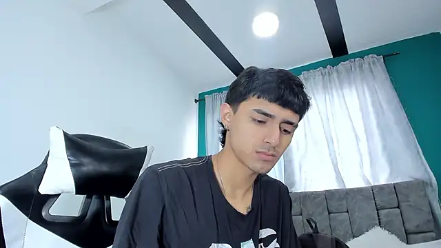 Snapshot of Anthony_carter chatting on December 2025 01:18:02 PM Anthony carter online show from December 2025 01:18:02 PM