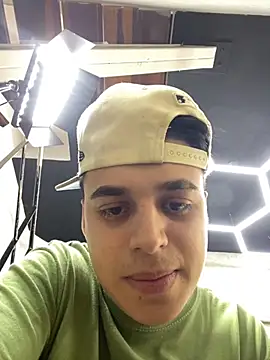 jeff2995  online show from November 2025 09:13:02 PM